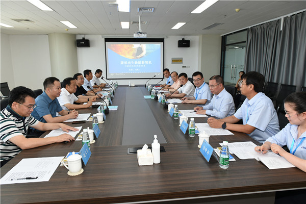 Evento del vicepresidente della Conferenza consultiva politica del popolo cinese ha visitato Jinkang